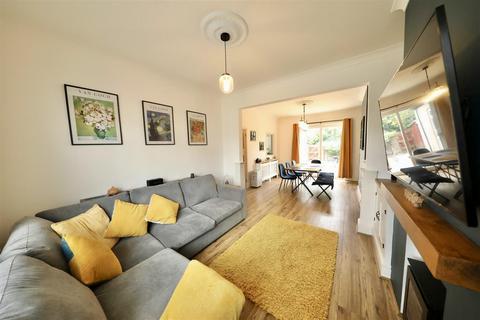 48 Beech Avenue, Garden Village, Hull, HU8 8QJ
