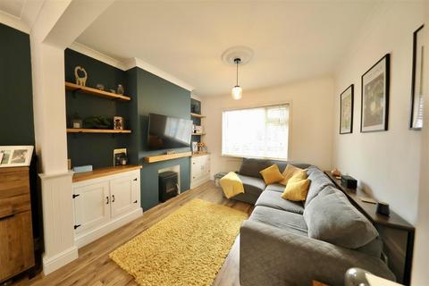 48 Beech Avenue, Garden Village, Hull, HU8 8QJ