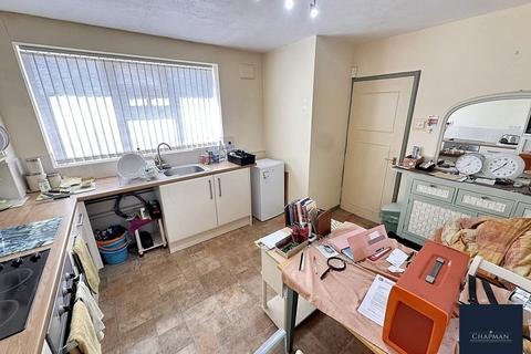 3 bedroom flat for sale, Pyle Road, Cardiff, CF5