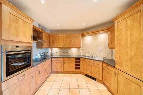 undefined, Coldstream Road, Caterham CR3