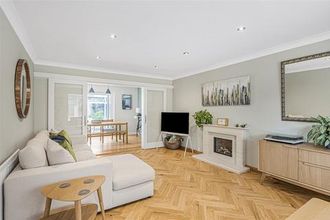 2 Mark Close, Seaford, BN25 4JF