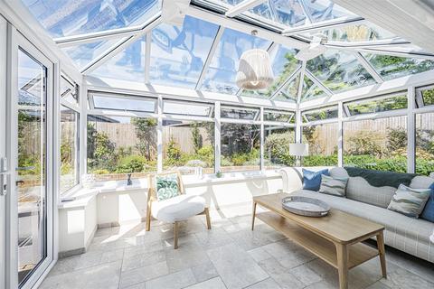2 Mark Close, Seaford, BN25 4JF