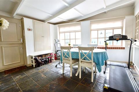 3 bedroom semi-detached house for sale, Ashleigh Gardens, Woodlesford, Leeds, West Yorkshire