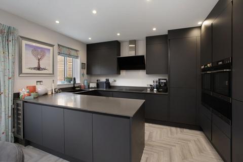 4 bedroom detached house for sale, Curlew Way, Dawlish EX7
