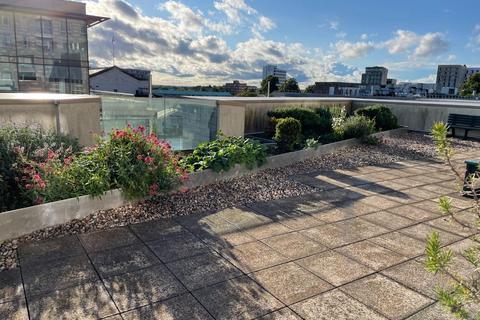 2 bedroom flat for sale, Guildhall Apartments, Park Walk, Southampton
