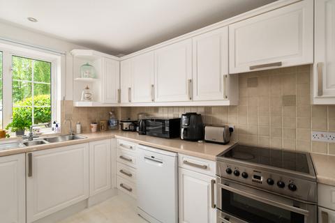 undefined, Milton Close, Henley-on-Thames RG9