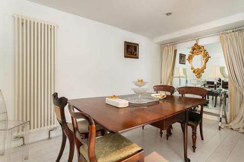 undefined, Milton Close, Henley-on-Thames RG9