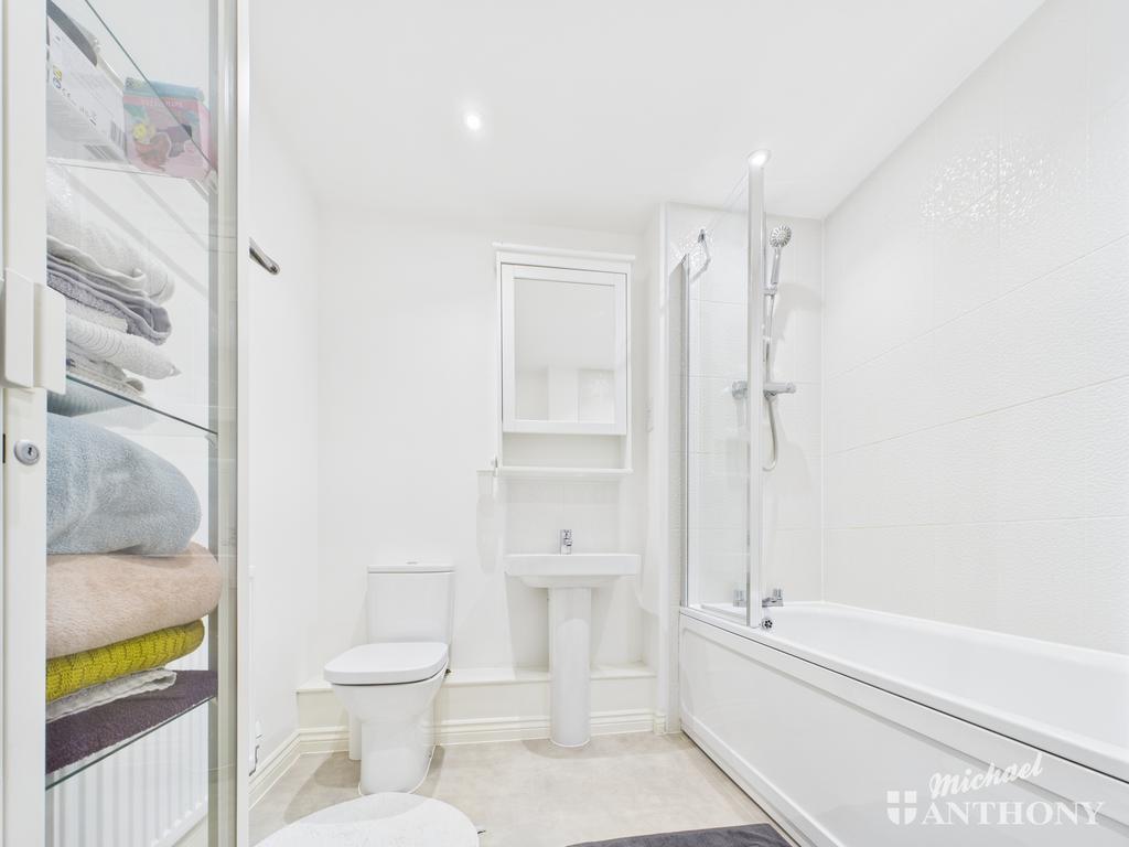 Cam02773 g0 pr0334 still009