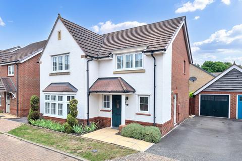 4 bedroom detached house for sale, Hereford Way, Royston SG8