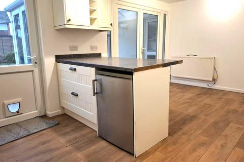 3 bedroom semi-detached house for sale, Robinson Close, Swindon SN3