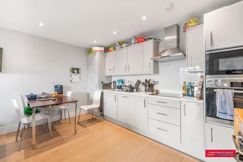2 bedroom property to rent, Cricklewood Broadway, London, NW2