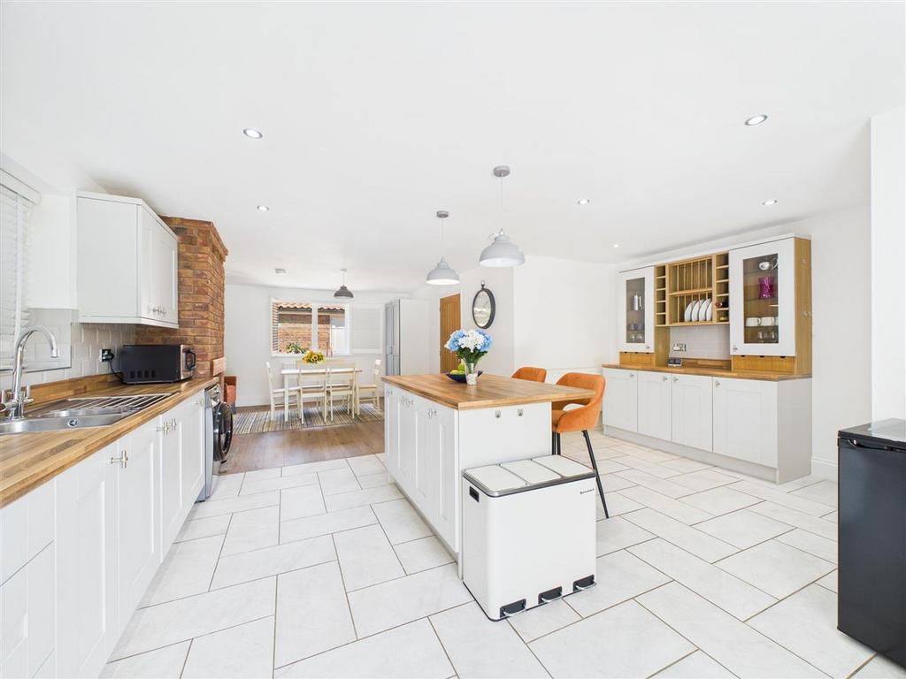 Kitchen with dining area