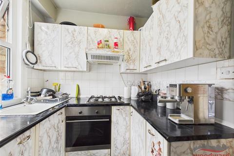 2 bedroom flat for sale, Radnor Road, Harrow
