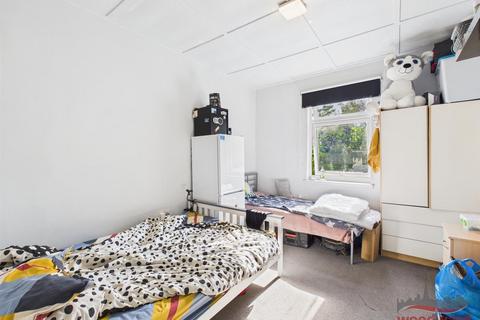 2 bedroom flat for sale, Radnor Road, Harrow