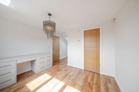 93 Pavilion Way, Ruislip, HA4 9JL