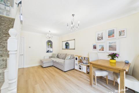 14 Harrow Close, Aylesbury, HP21 9AE