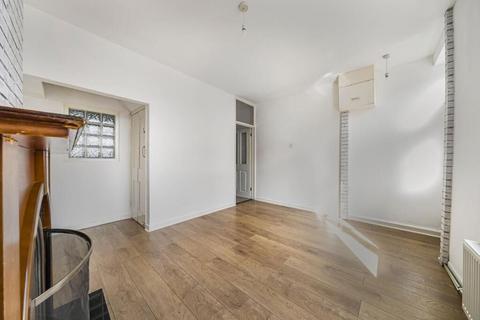2 bedroom terraced house for sale, Bettesworth Road, Portsmouth, Hampshire, PO1 5RG