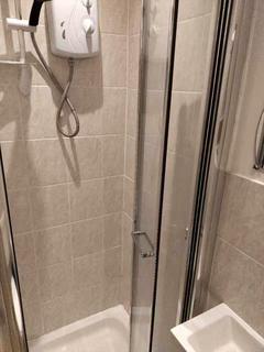 2 bedroom house share to rent, Pretoria Road, London E16