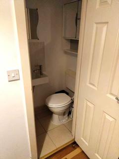 2 bedroom house share to rent, Pretoria Road, London E16
