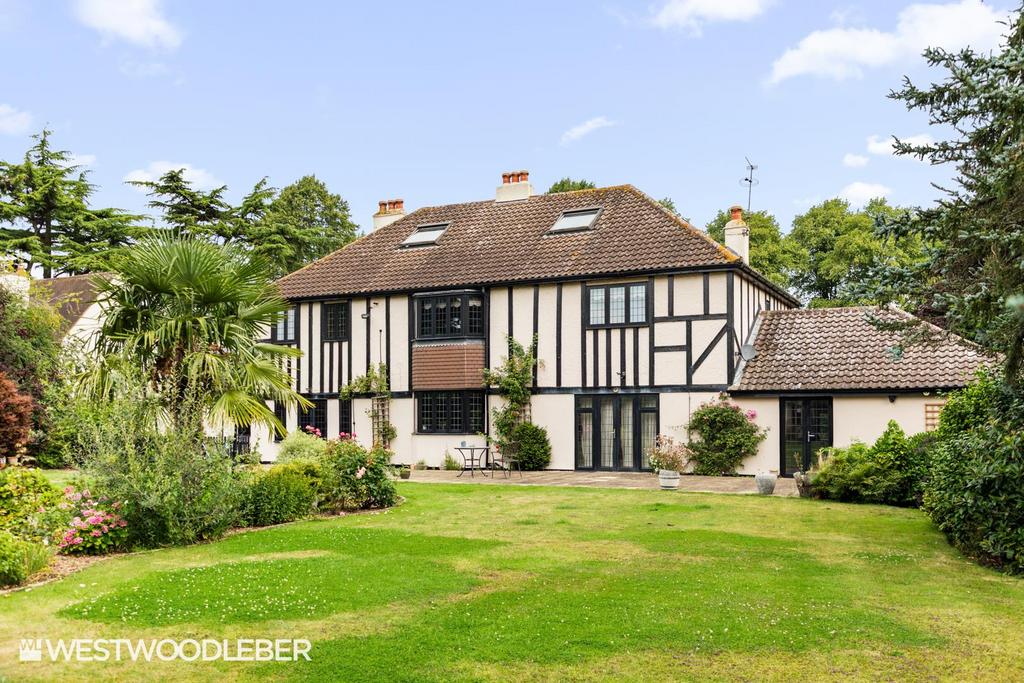 Tudor Heights 8.jpg