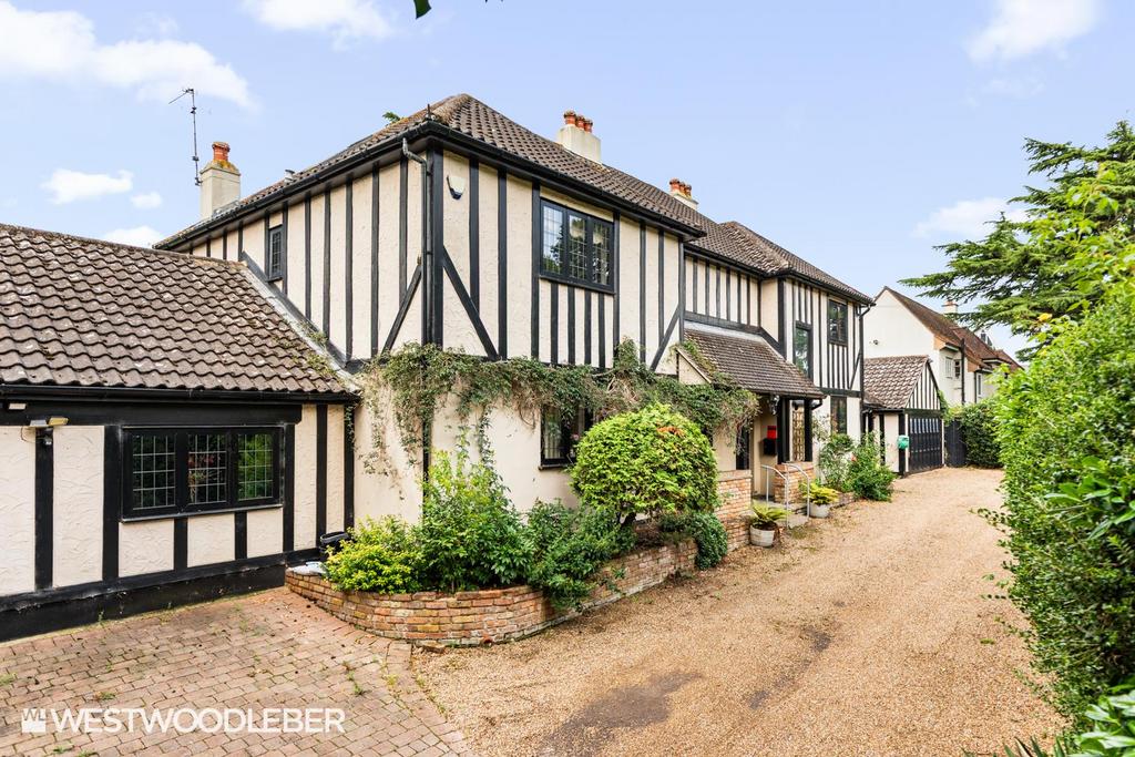 Tudor Heights 17.jpg