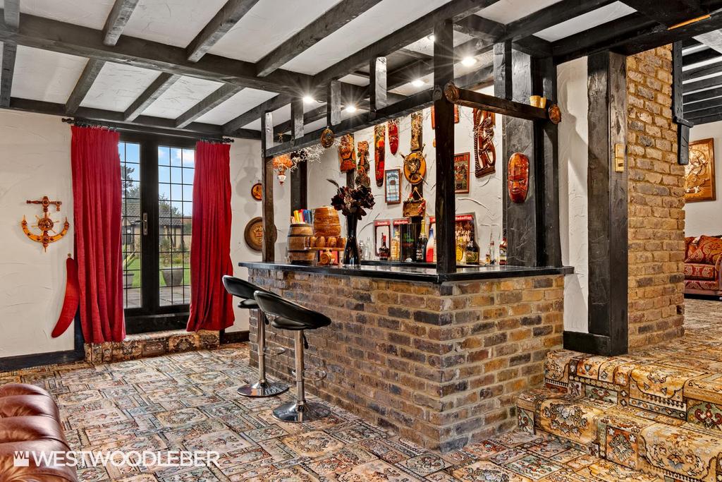 Tudor Heights 4.jpg