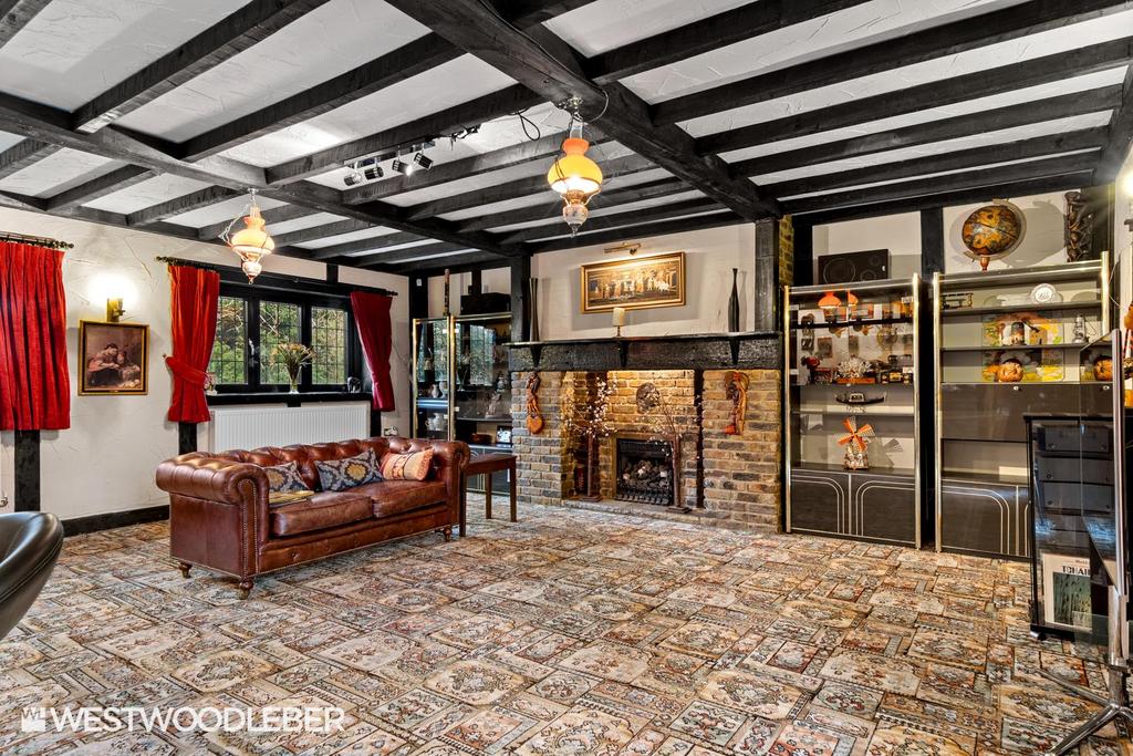 Tudor Heights 6.jpg