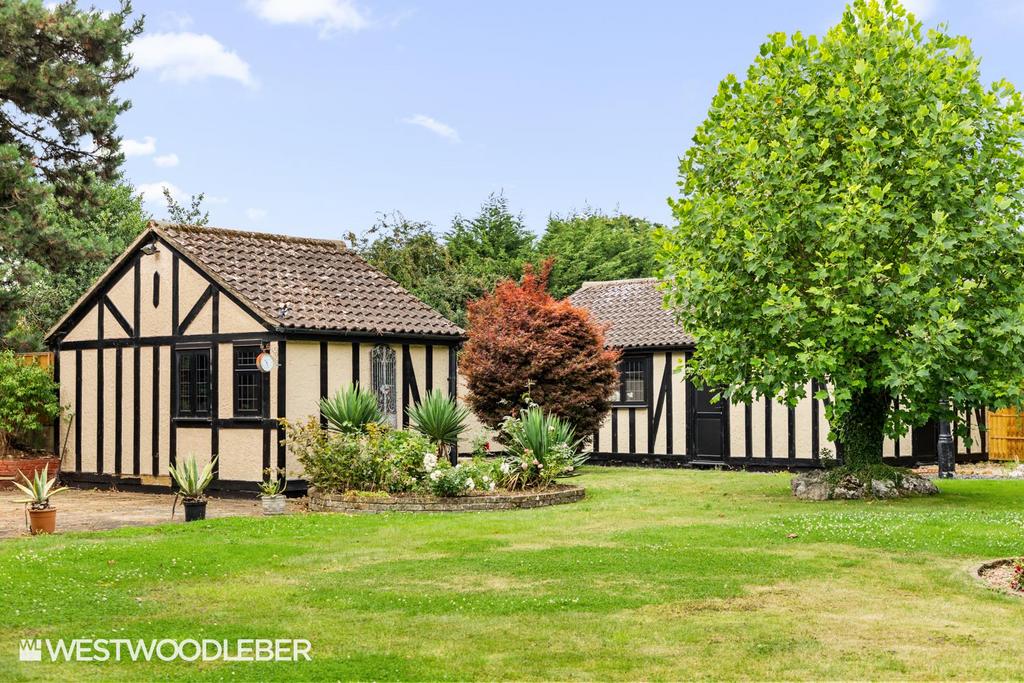 Tudor Heights 6.jpg