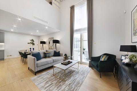 2 bedroom flat to rent, Woods Mews, Mayfair, W1