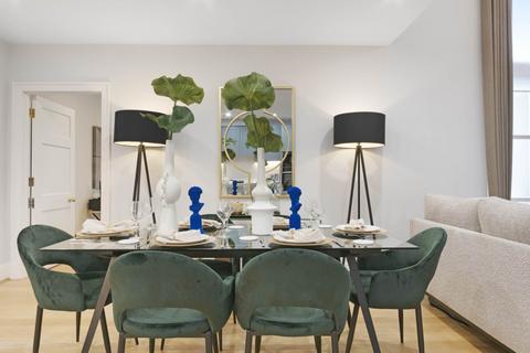 2 bedroom flat to rent, Woods Mews, Mayfair, W1