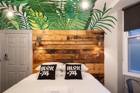 undefined, Middle Street, Brighton