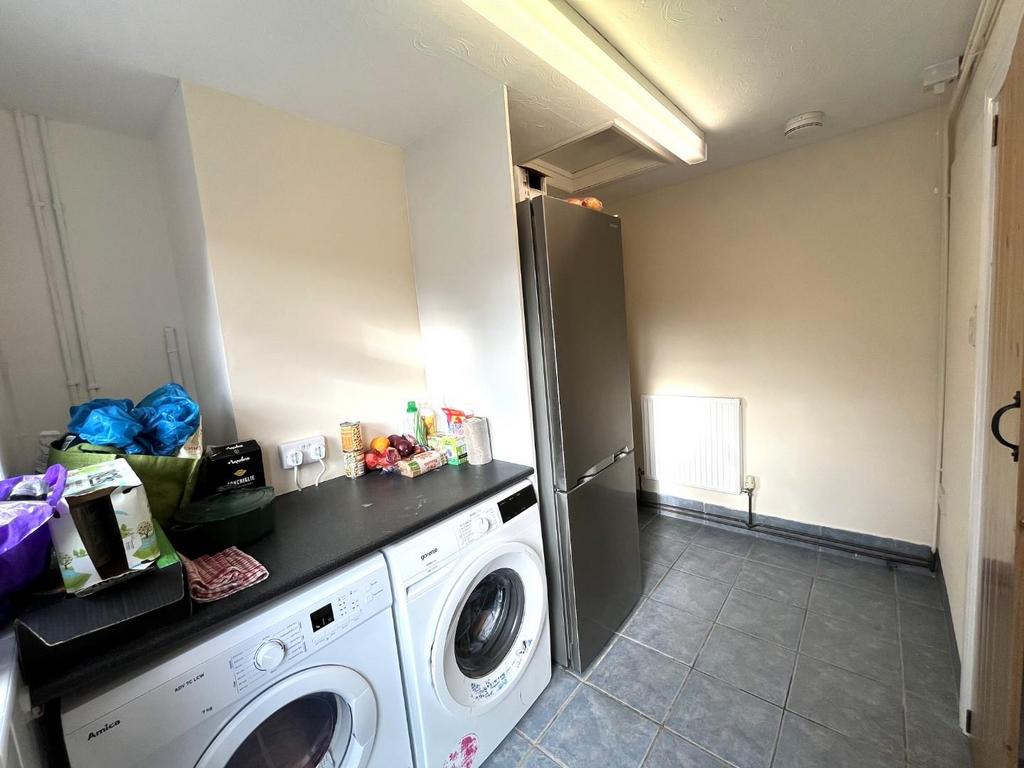 Utility Room.JPG