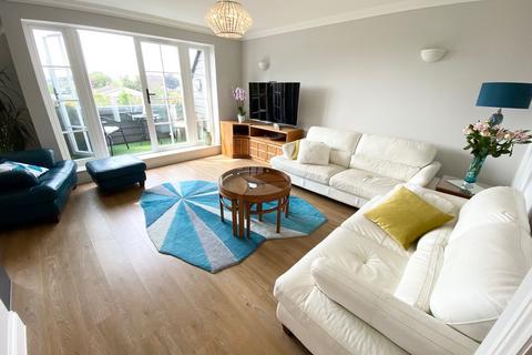 2 bedroom flat for sale, Ringwood Road, Christchurch BH23