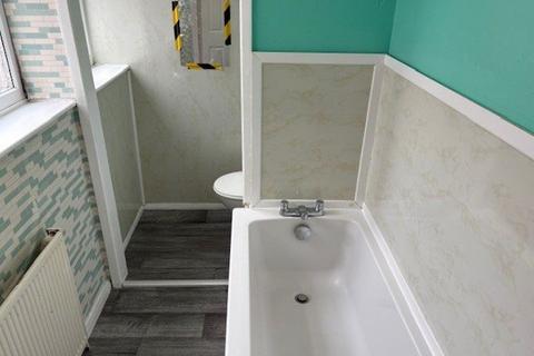 2 bedroom terraced house to rent, 3 Catherine Grove, Hull , HU3 3HZ