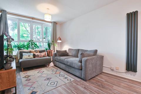 47 Reachview Close, London, NW1 0TY