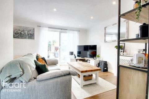 50 Carters Close, Stevenage, SG2 9QA