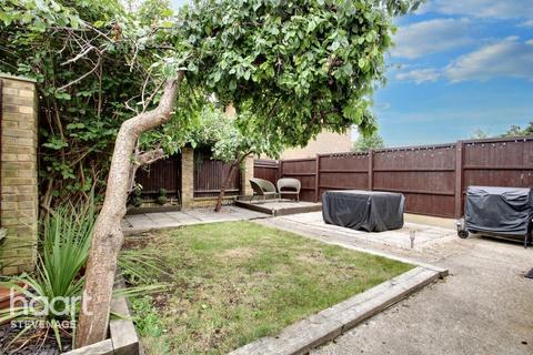 50 Carters Close, Stevenage, SG2 9QA