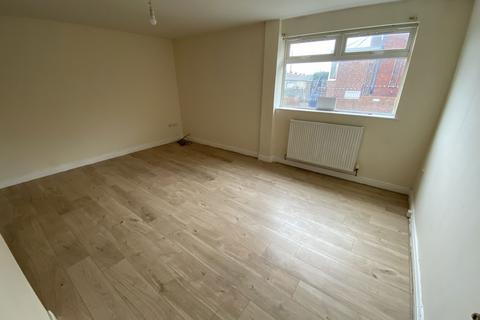 2 bedroom flat for sale, Ritsons Court, Blackhill, Consett, Durham, DH8 0BA