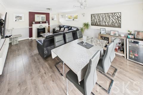 3 bedroom detached bungalow for sale, Lynton Road, Essex, SS7