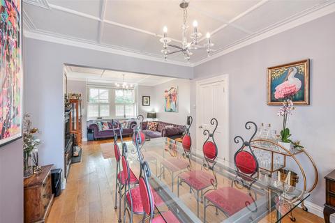 undefined, College Road, Epsom