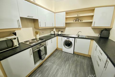2 bedroom flat for sale, Lowbridge Court, Garston, Liverpool, L19