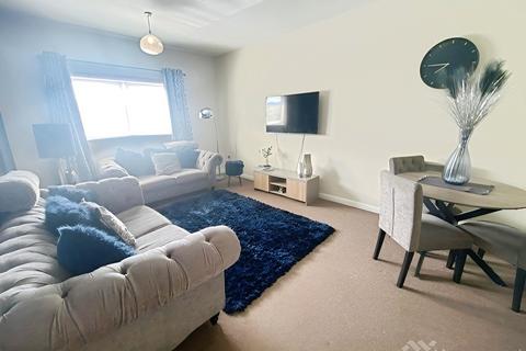2 bedroom flat for sale, Lowbridge Court, Garston, Liverpool, L19