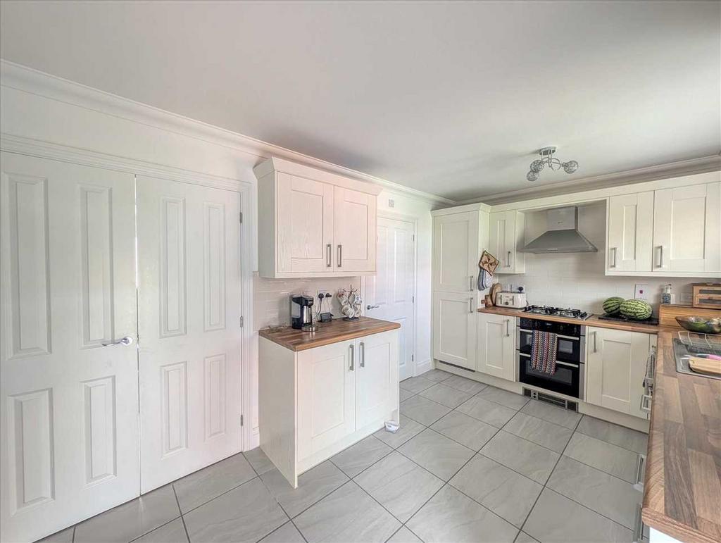 Kitchen / Diner