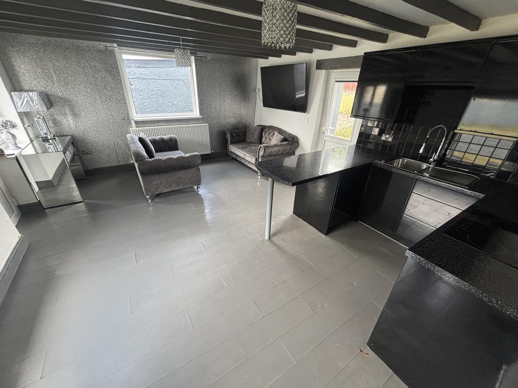 Annexe kitchen/living area