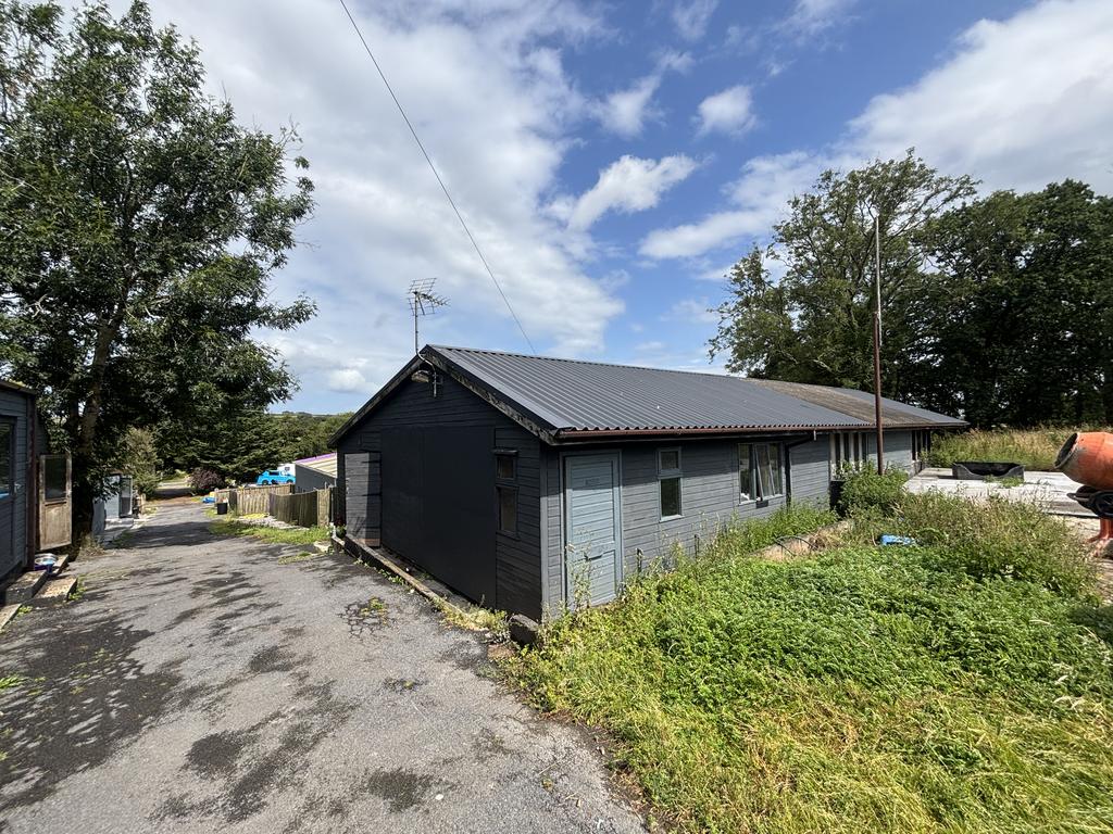 Multi purpose outbuilding/workshop