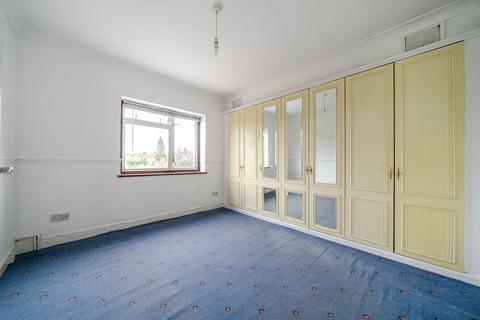 16 Avondale Road, Welling, DA16 1NQ