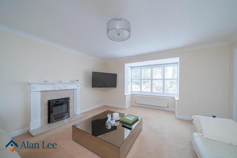 undefined, Redesmere Close, Macclesfield, SK10 3SJ
