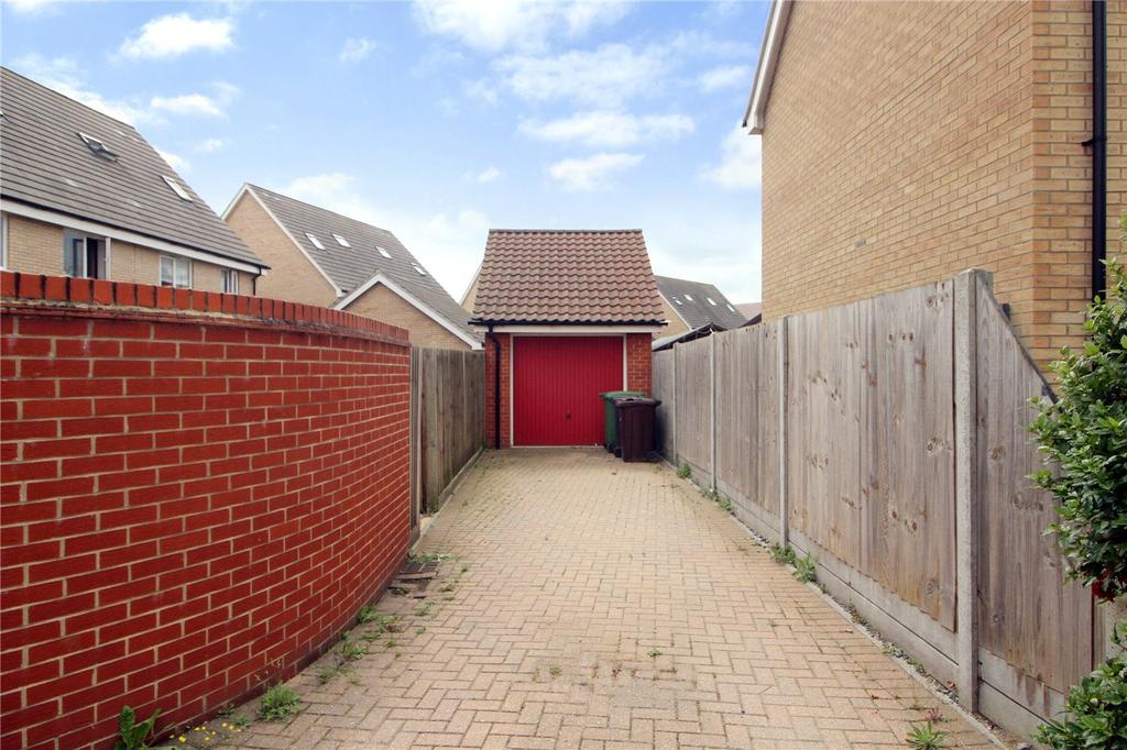 Driveway/Garage