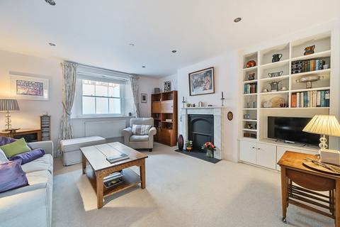 2 bedroom flat for sale, St. Peter Street, Winchester, SO23