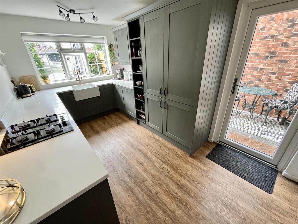 Kitchen 2